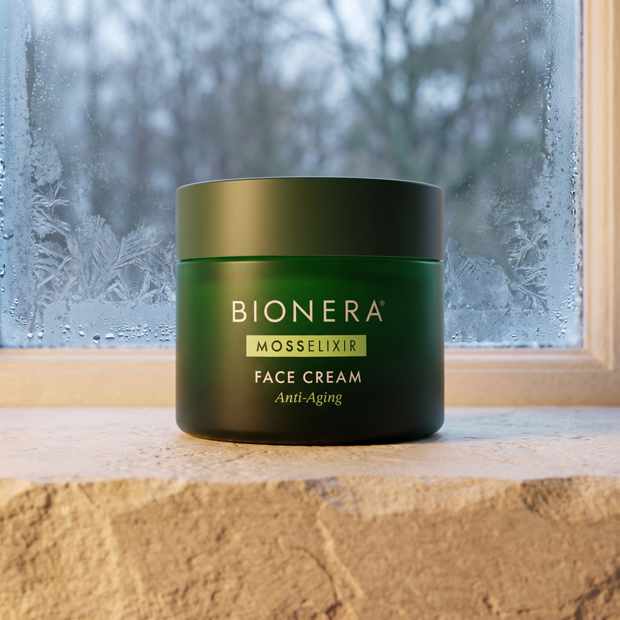 MossElixir Face Cream am beschlagenen Fenster